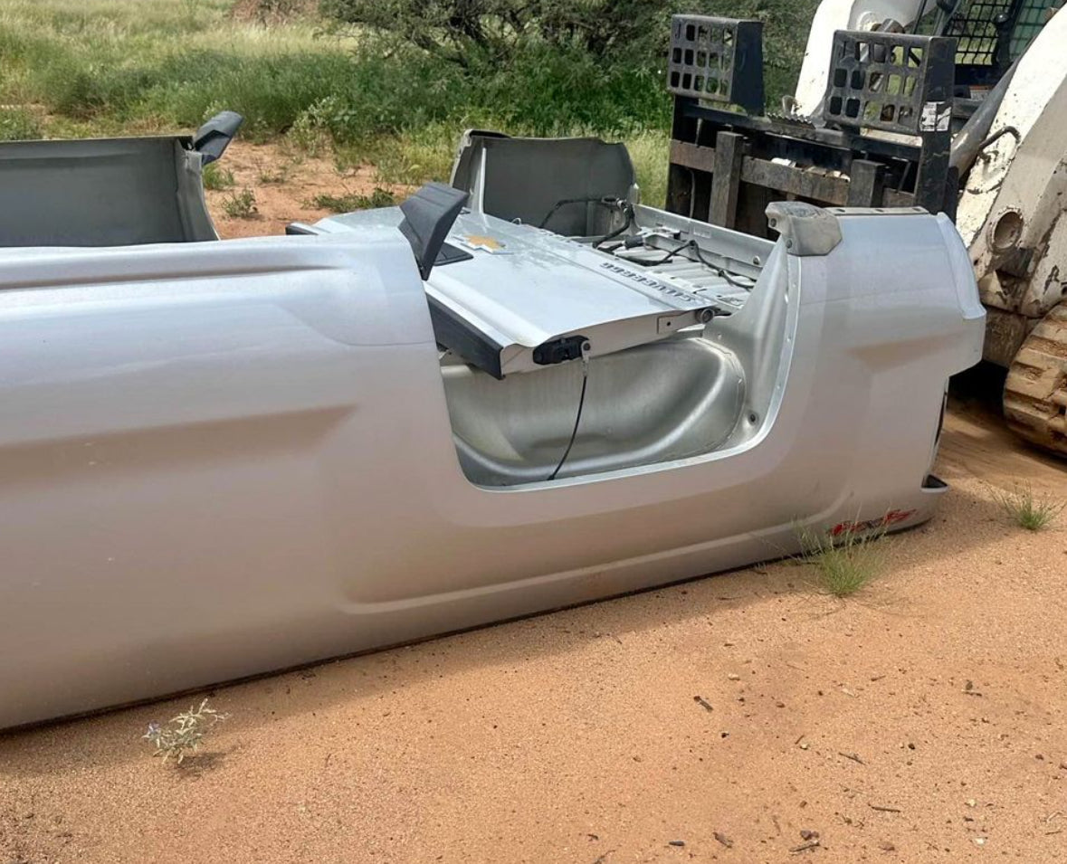 2014-2018 Chevy Silverado Silver 8' Long Bed